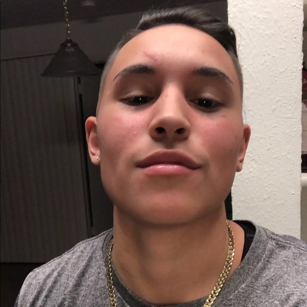 Meet your Posher, Alex